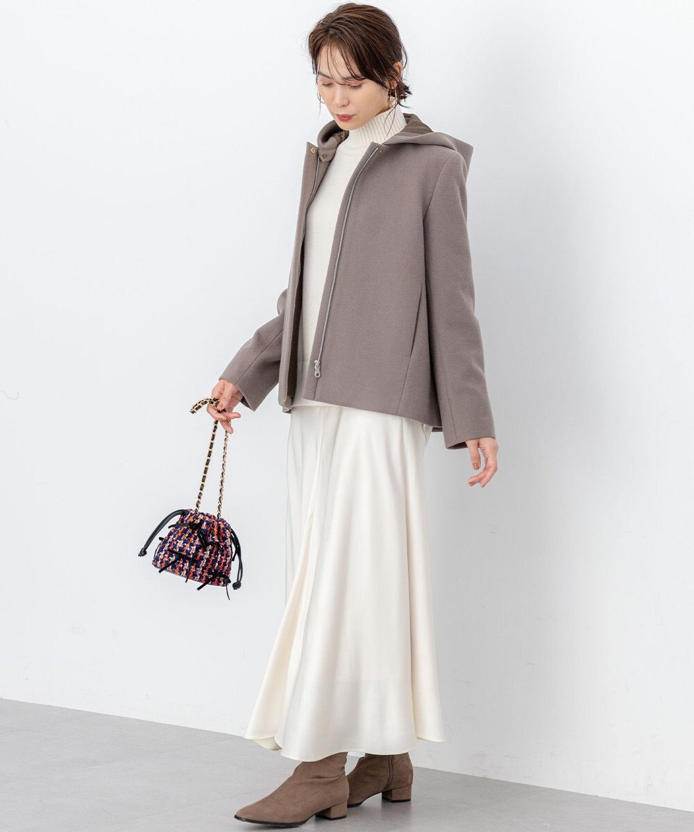 組曲 L 【WEB限定】サテンナロー スカート 