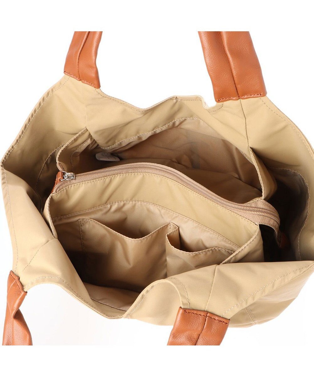 Y'SACCS リサイクルナイロン　ふんわりトート　Mサイズ 