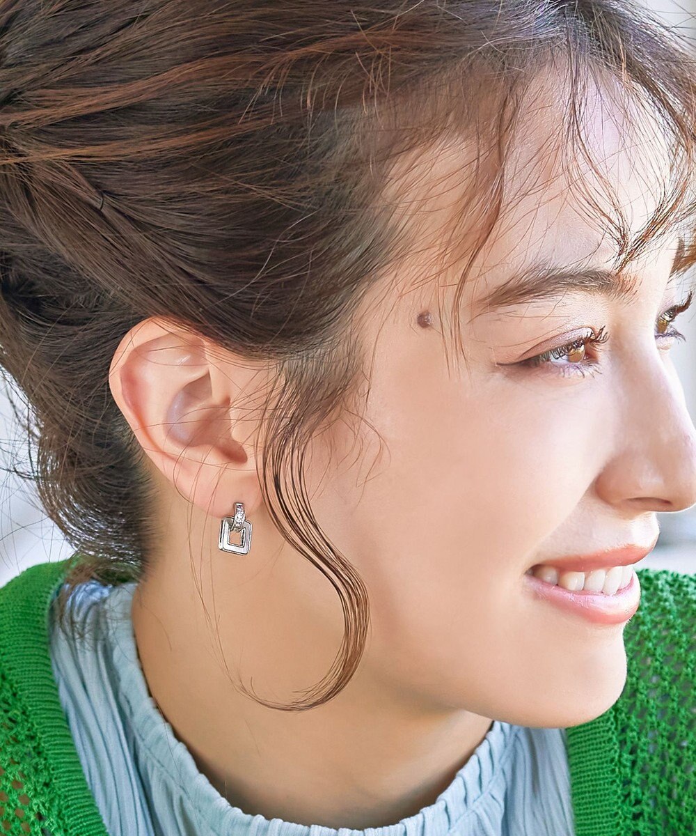 Tiaclasse 【金属アレルギー対応】スクエアシェルピアス 