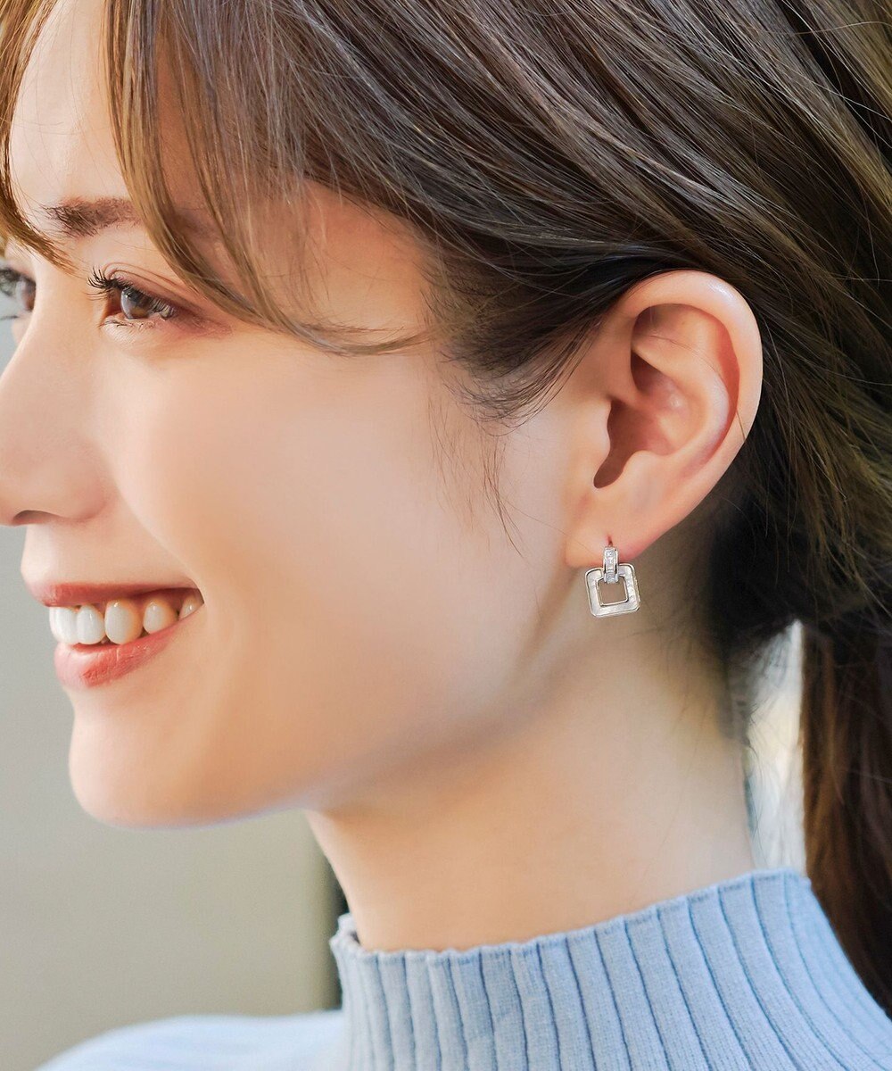 Tiaclasse 【金属アレルギー対応】スクエアシェルピアス 