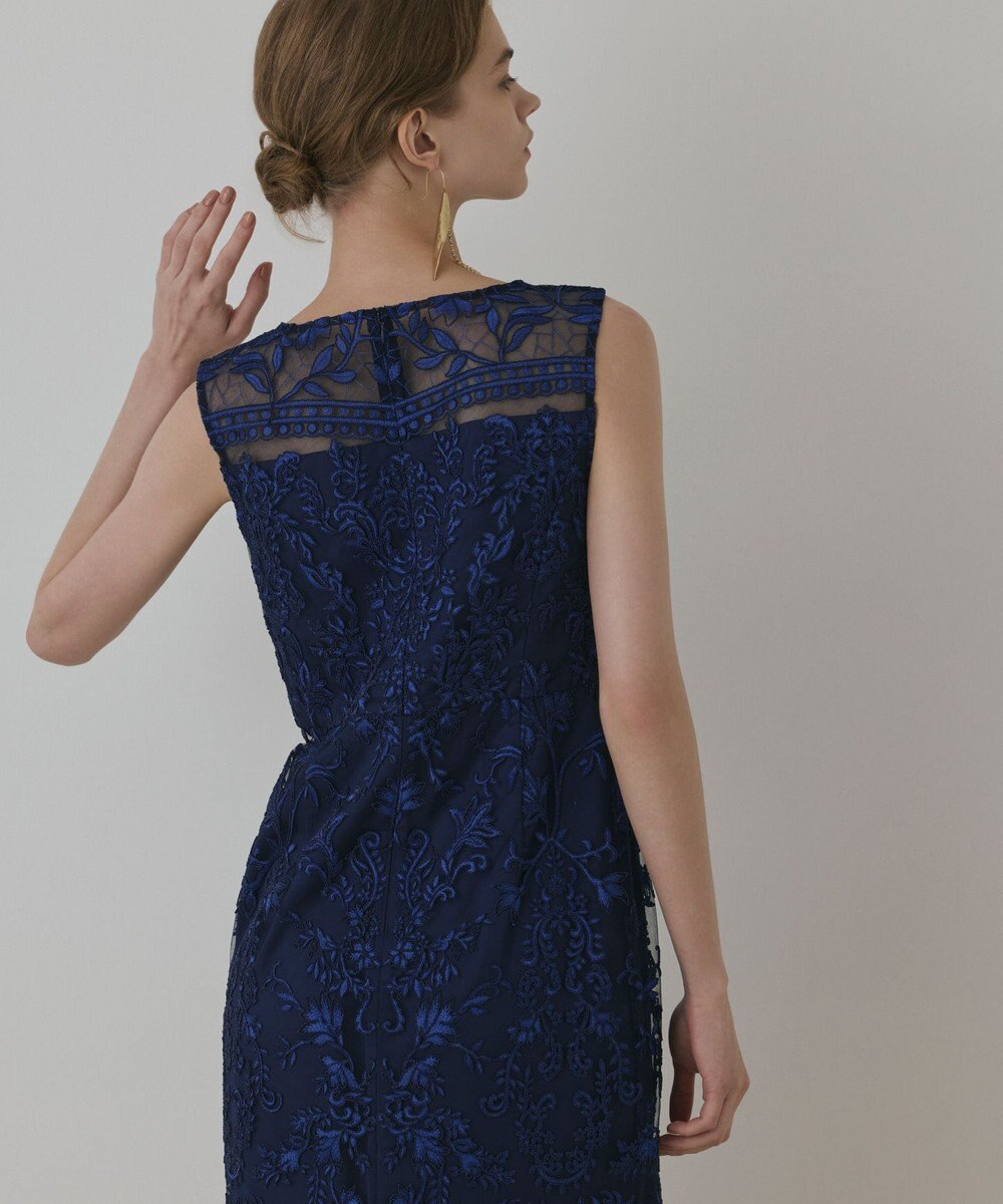 GRACE CONTINENTAL コ－ド刺繍タイトドレス 