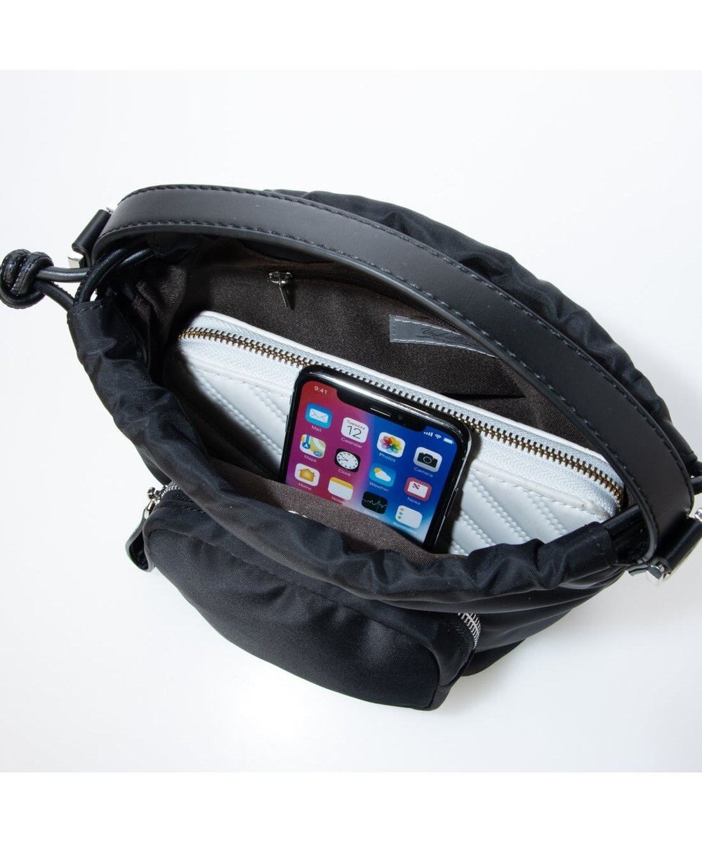 UNBILLION カシュカシュ cachecache / アクセポーチ付ナイロントート 