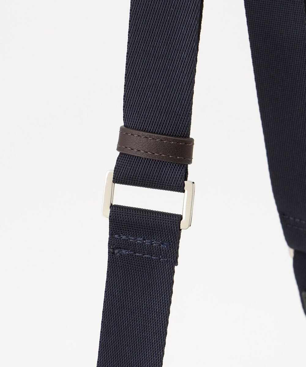 Y'SACCS リサイクルナイロン×カウレザー ラップミニショルダー 