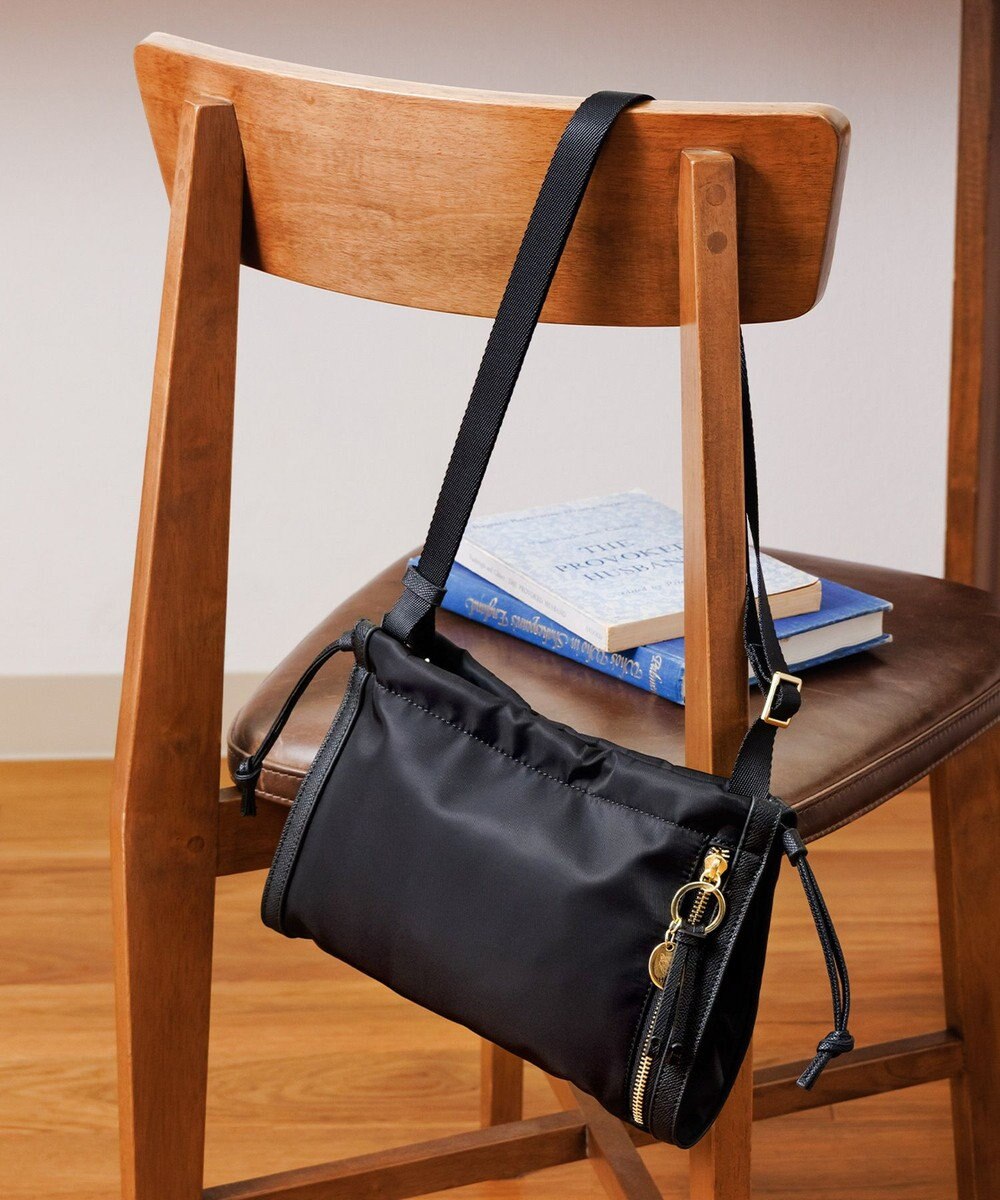 ACE BAGS & LUGGAGE HAyU × ace.  ユッカ ショルダーバッグ 17831 