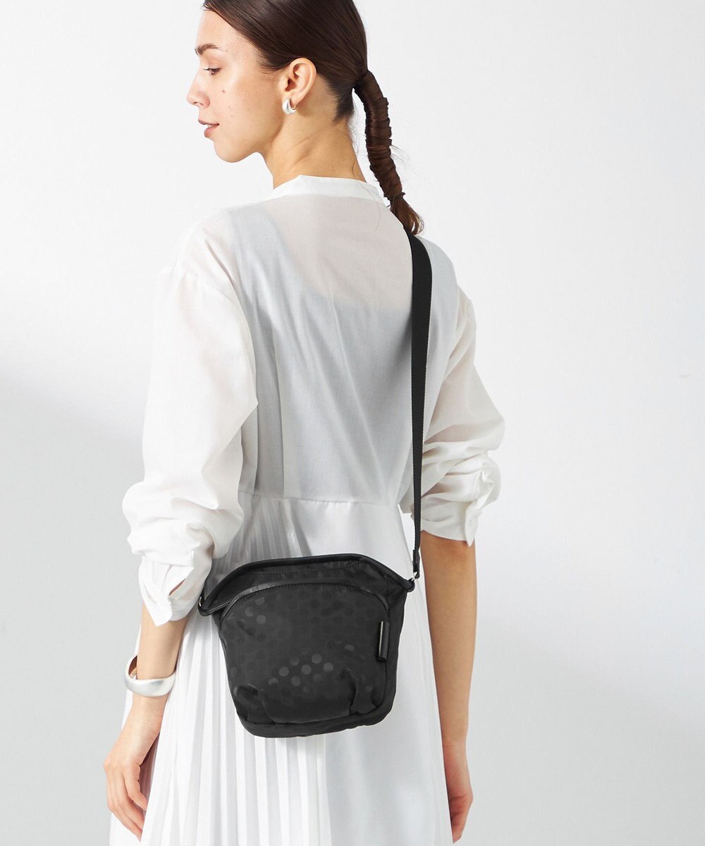 Y'SACCS Polka Dots　パイピングポケットポシェット 