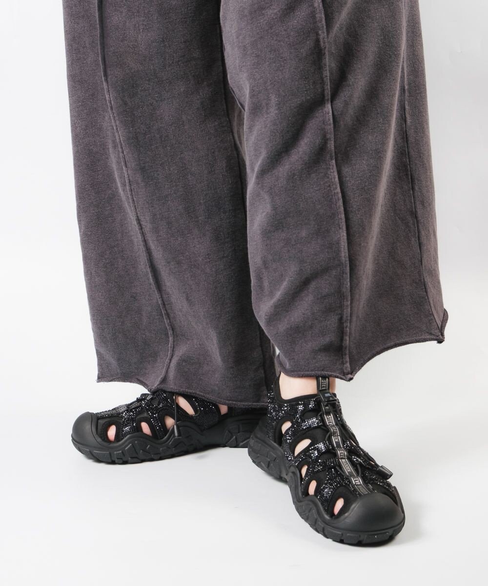 STEVE MADDEN MIDNITE ラインストーンスポーツサンダル 