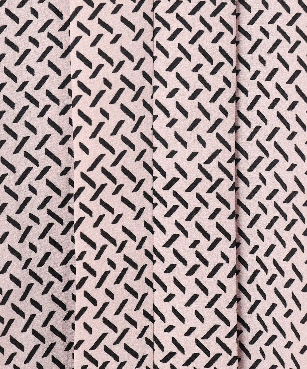 ICB 【人気のため新色追加・WEB限定・接触冷感・UVケア・速乾・洗える】BackSatinAmunzen 5分袖キーネックブラウス 