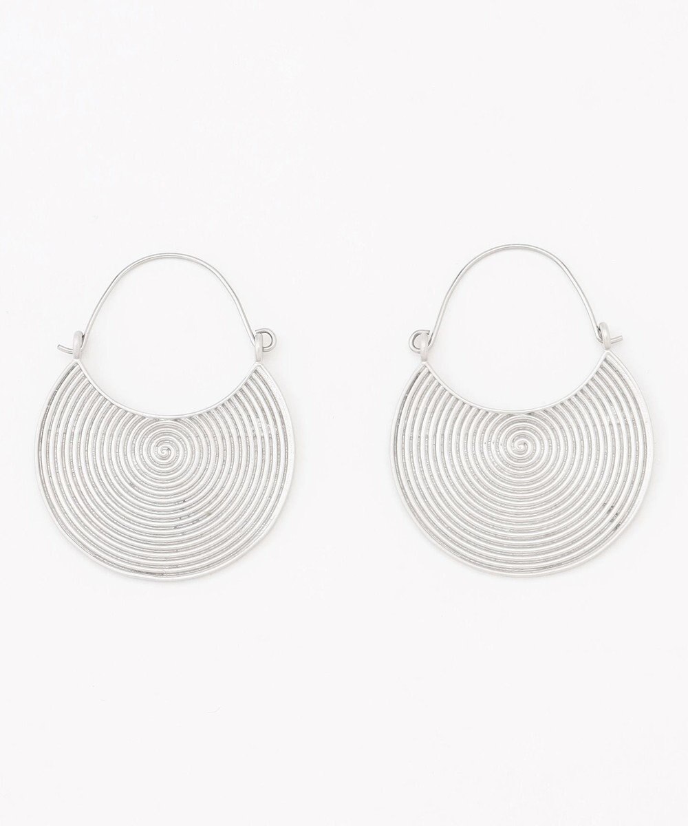 自由区 スワール ピアス 