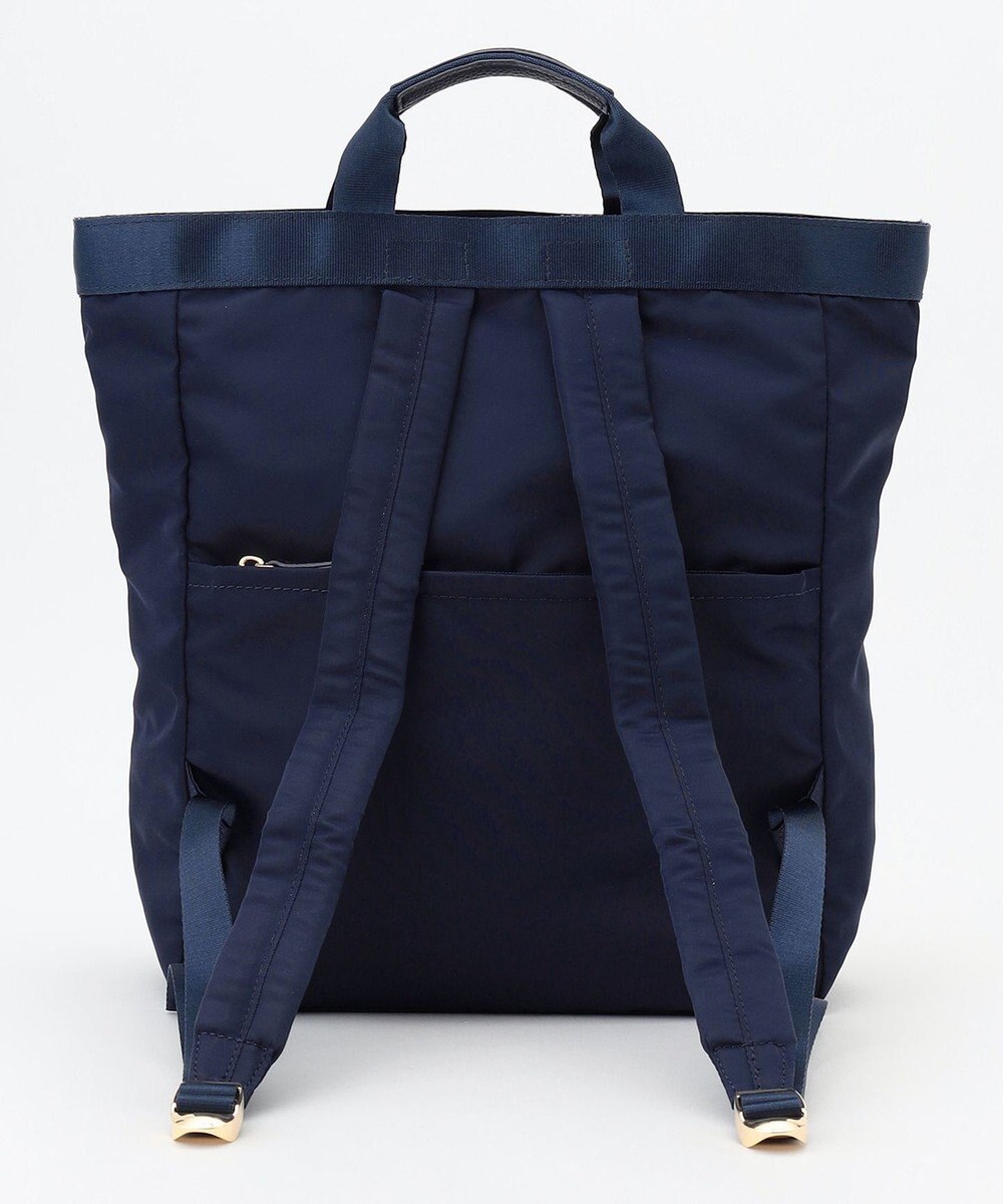 LA BAGAGERIE チャーム付き　ナイロンリュック 