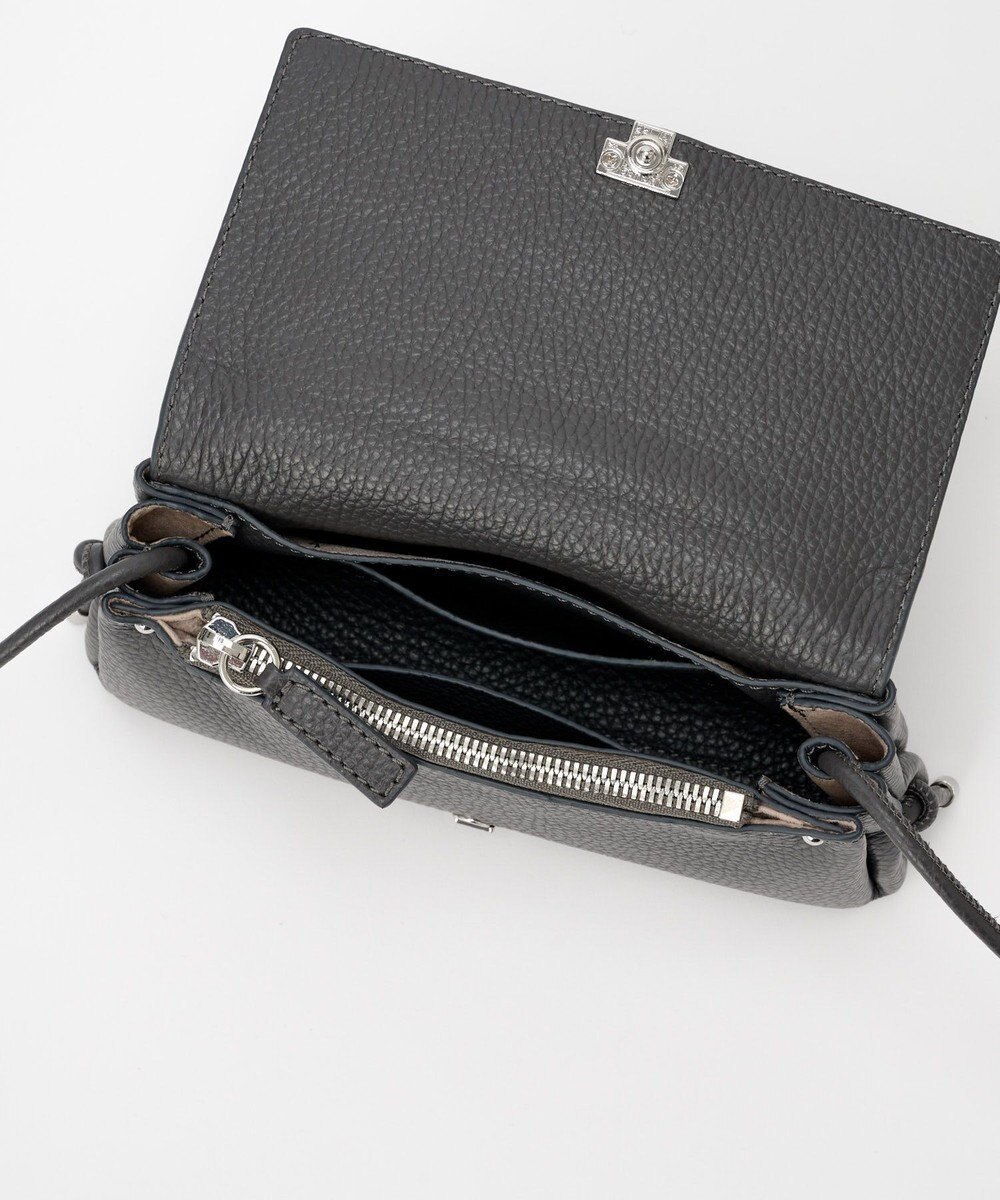 IACUCCI ≪予約≫アバ ウォレットショルダー CERVO 