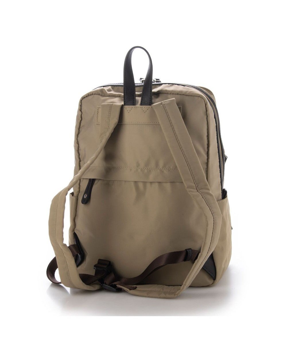Y'SACCS ナイロンリュックサック 