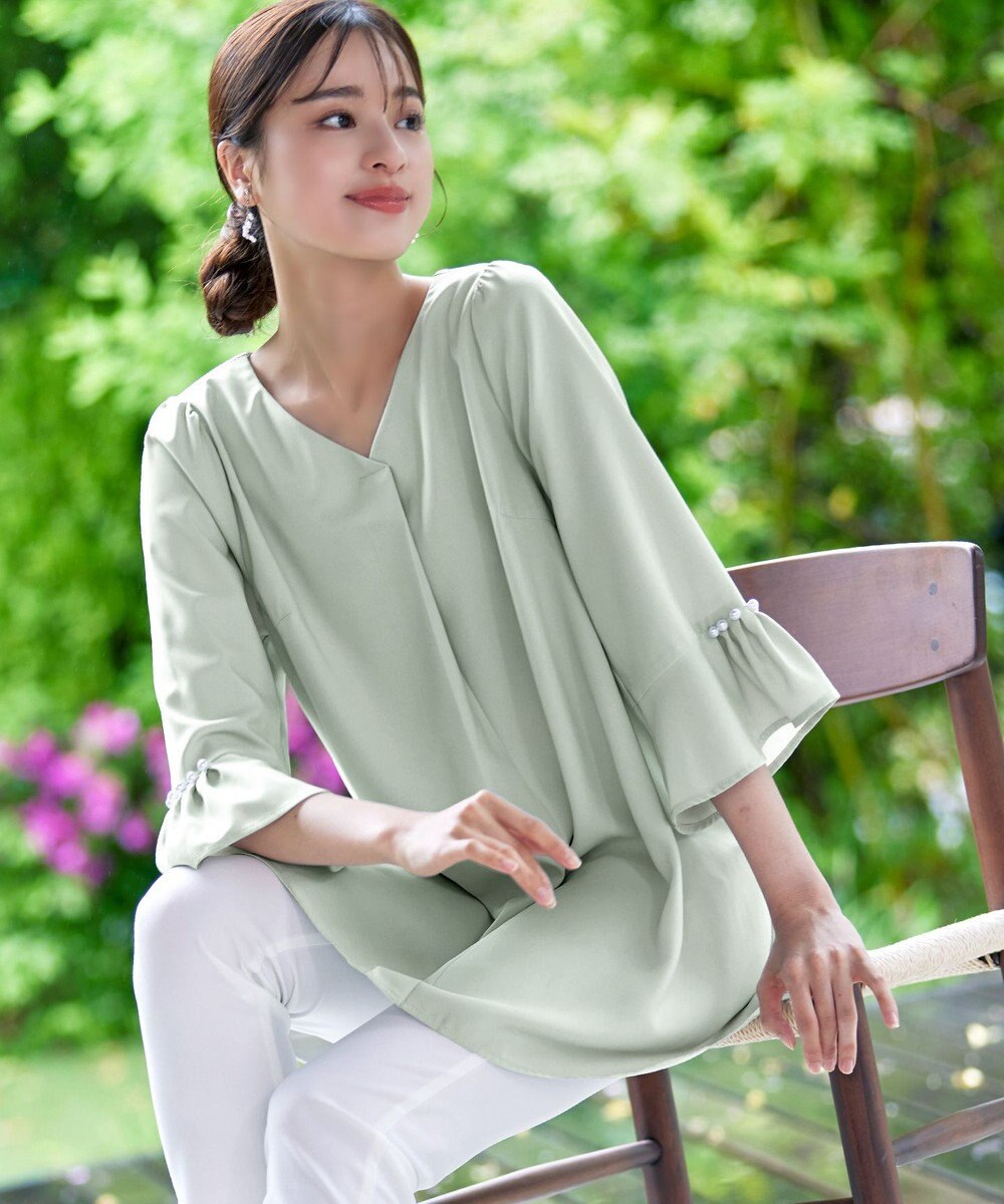 Tiaclasse 【洗える】タックフレアパール付き袖チュニックブラウス 