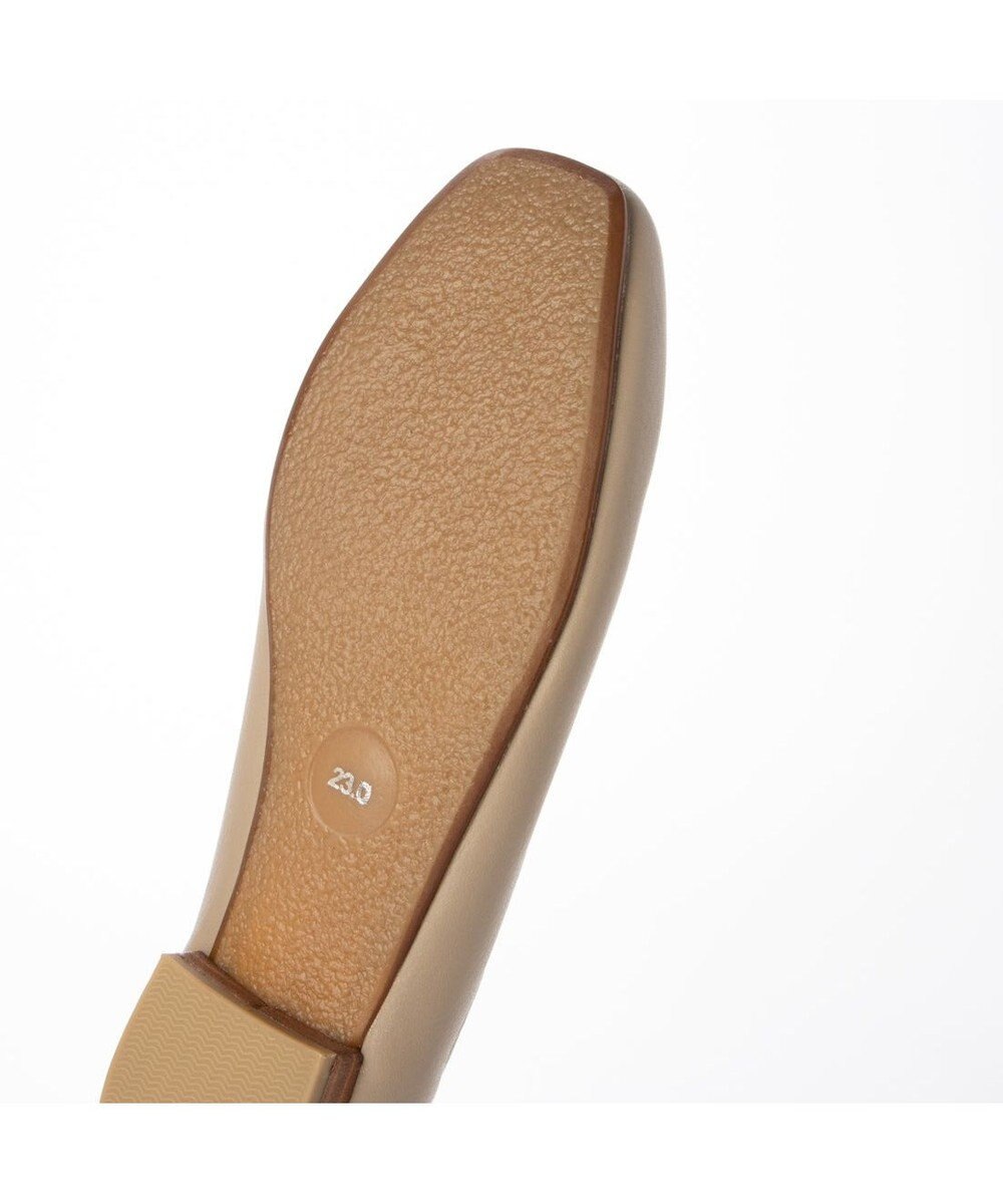 ing <ing>Vカットフラットパンプス 