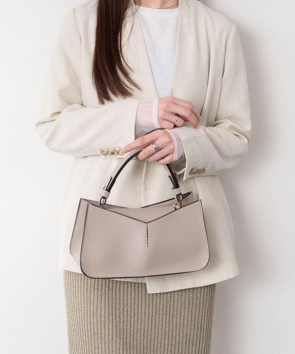 INTER-CHAUSSURES 【LORISTELLA】Vカットレザー２WAYハンドバッグ 