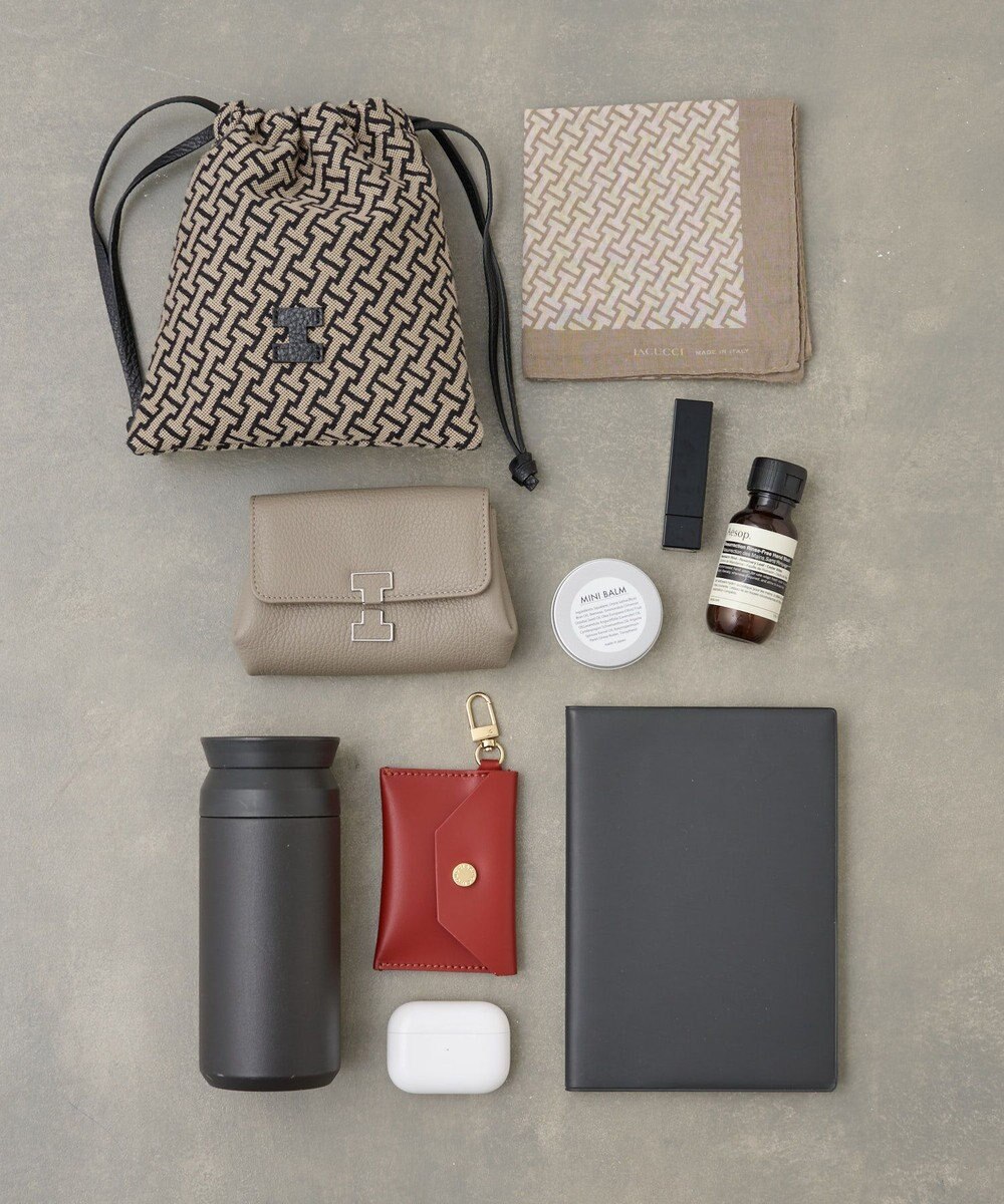 IACUCCI ルオータ ミディアムショルダー ALCE 