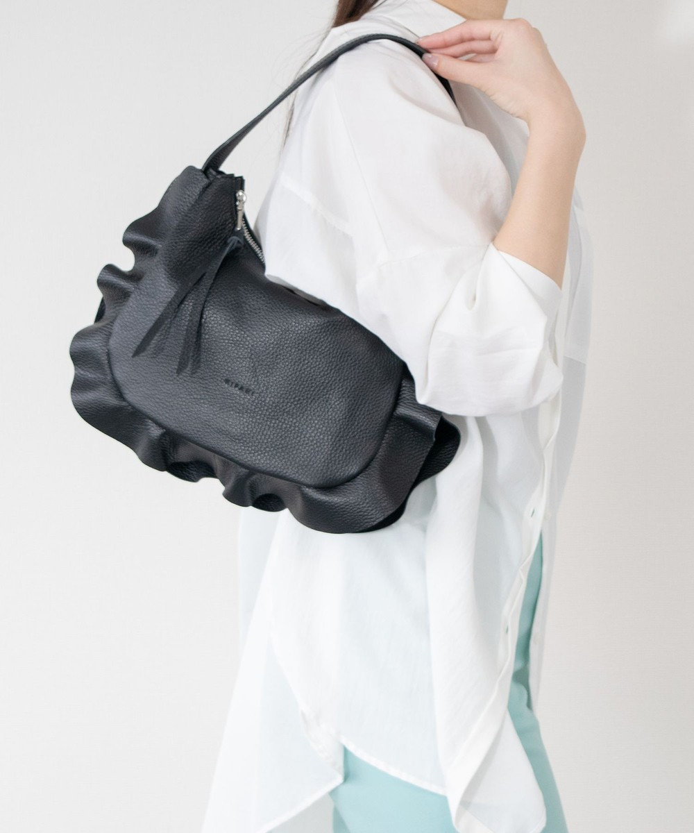 INTER-CHAUSSURES 【RIPANI】サイドフリルホーボーバッグ・ミディ 