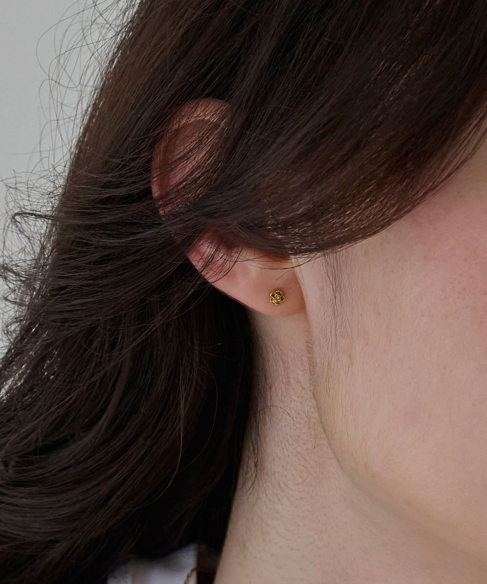 Phoebe 【金属アレルギー対応】プチフラワービジュースタッドピアス　オレンジ 