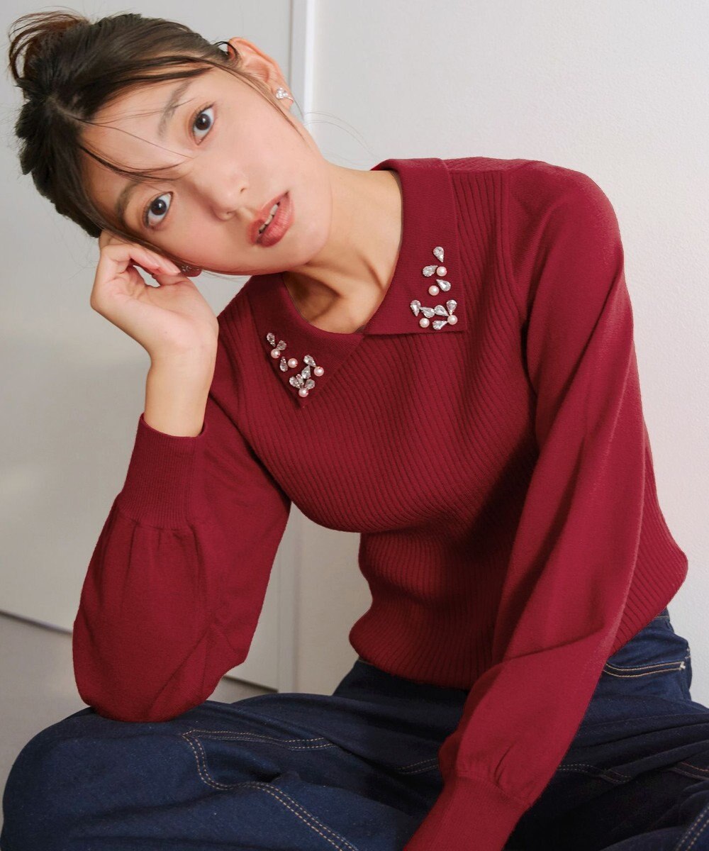 Tiaclasse 襟ビジュー付きニットプルオーバー 