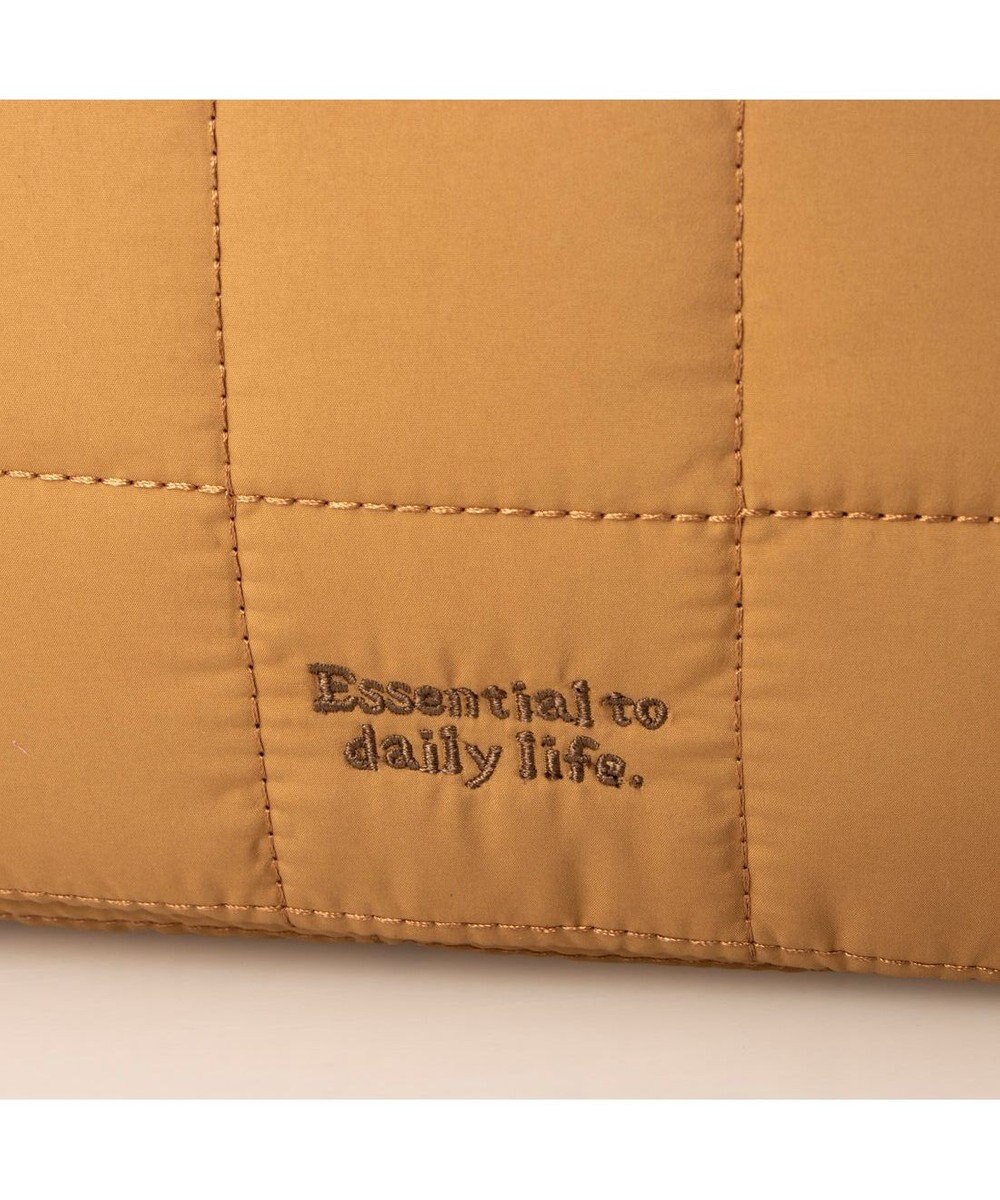 UNBILLION カシュカシュ cachecache / パディング刺繍リュック 