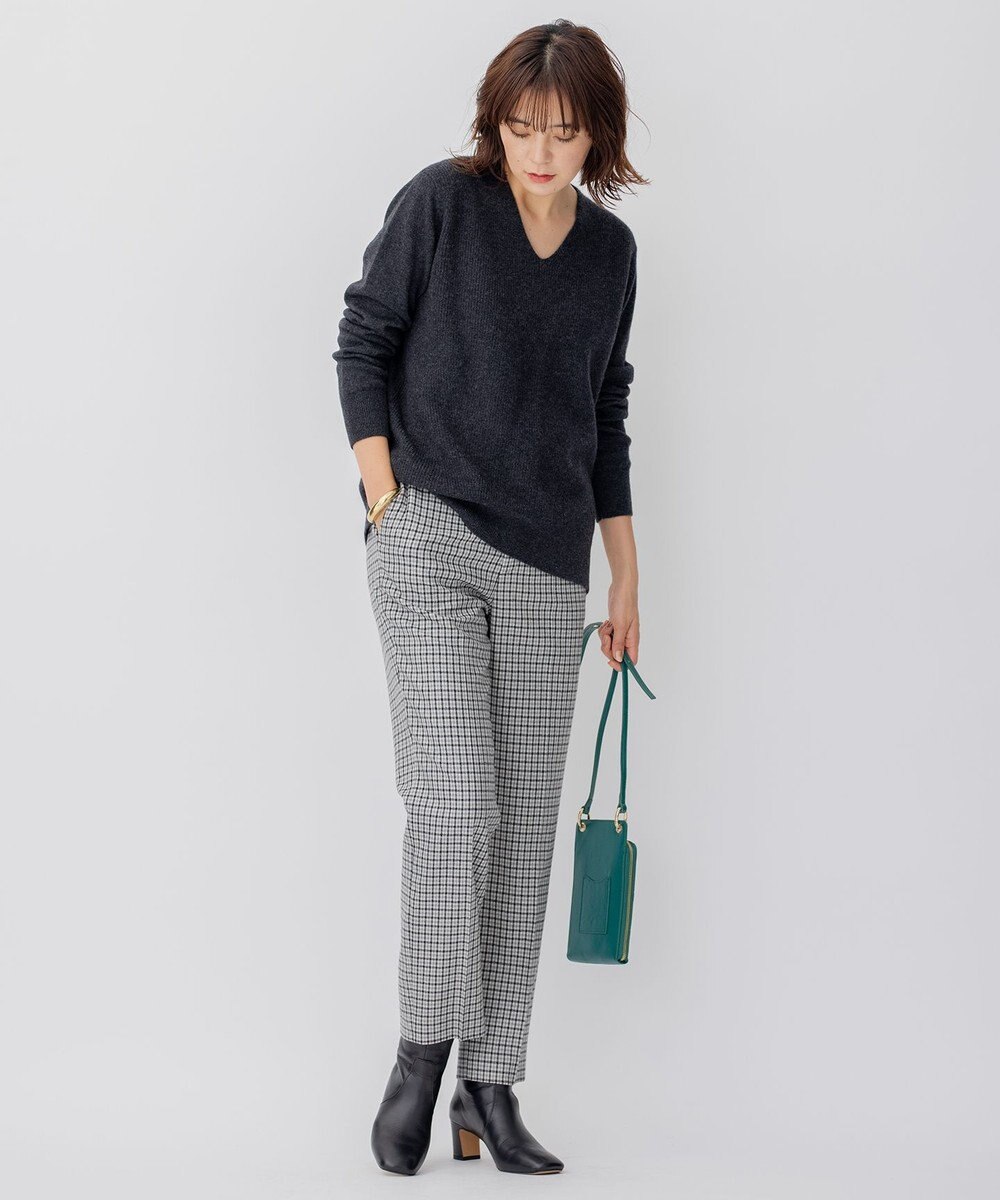 23区 ウールミルドストレッチチェック テーパードパンツ 