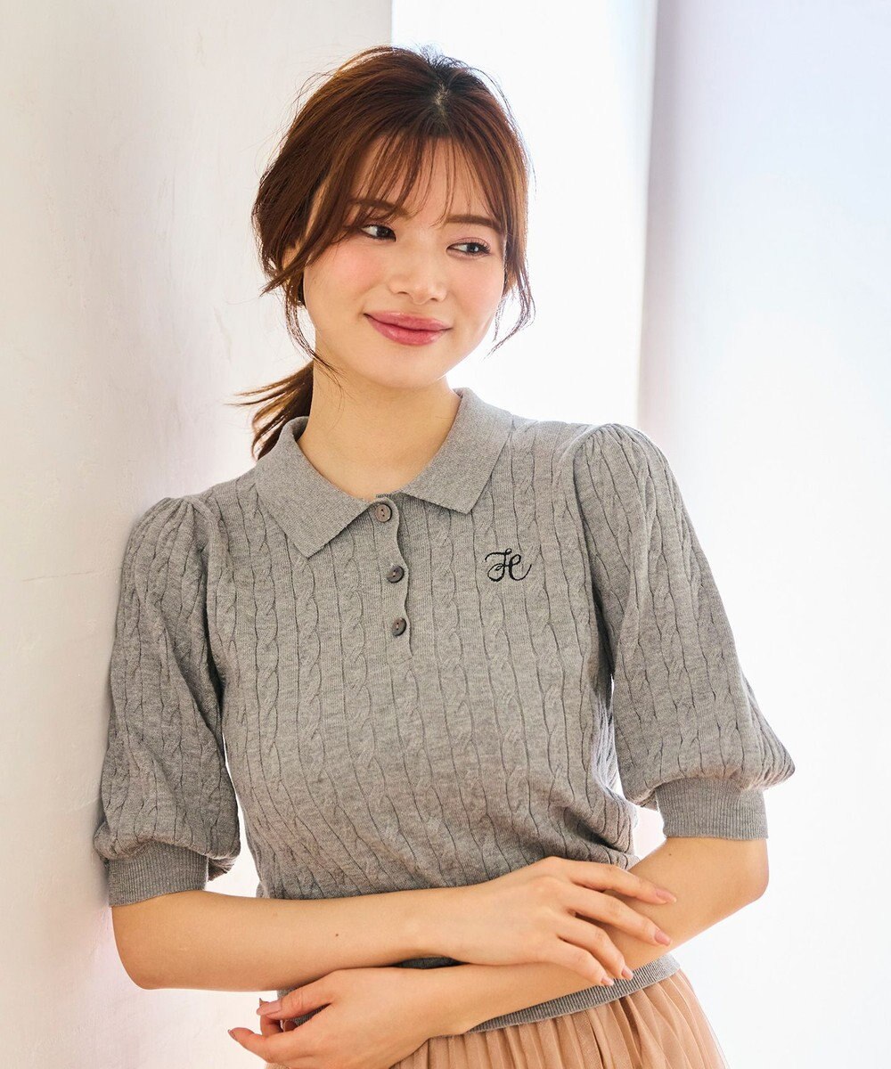 Feroux 胸元刺繍ケーブルポロ ニット 