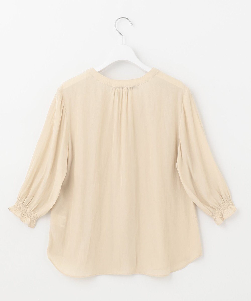 自由区 【WEB限定/セットアップ着用可/洗える】ブライトサテンライト Vネックブラウス 