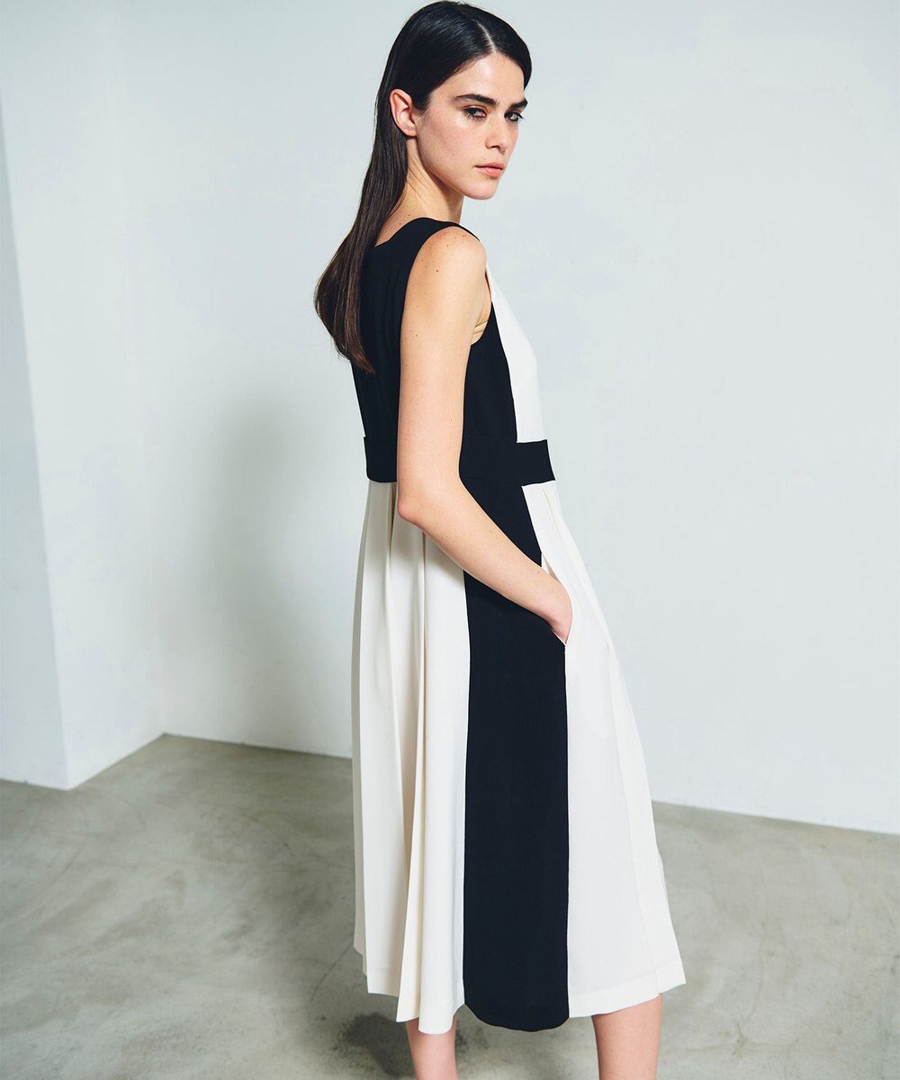 GRACE CONTINENTAL ラインバイカラードレス 