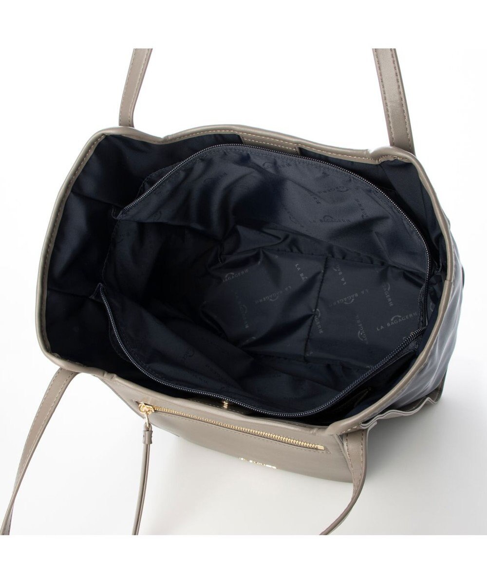 LA BAGAGERIE リサイクルレザー　フラップA4トート 