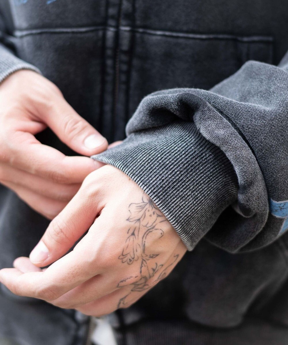 WEGO 【ユニセックス着用ITEM/MLサイズ展開】パウダーブリーチグラフィックZIPパーカー 