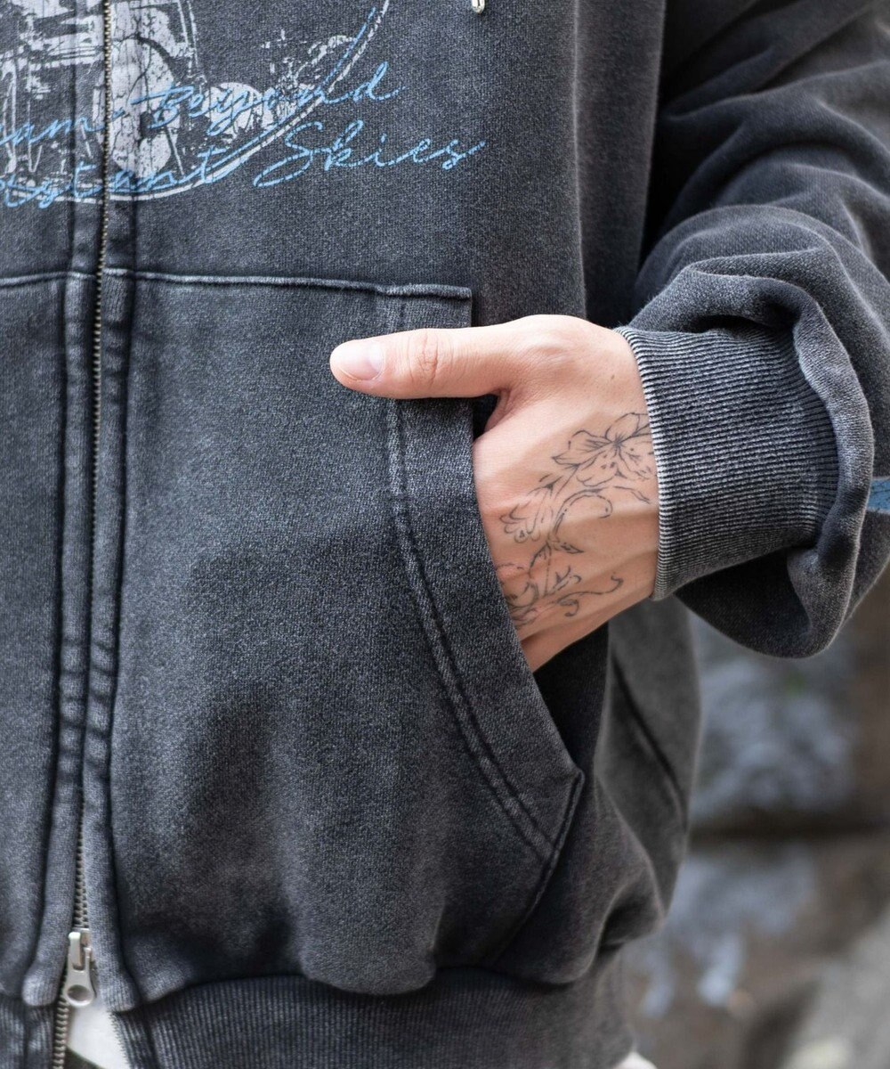 WEGO 【ユニセックス着用ITEM/MLサイズ展開】パウダーブリーチグラフィックZIPパーカー 