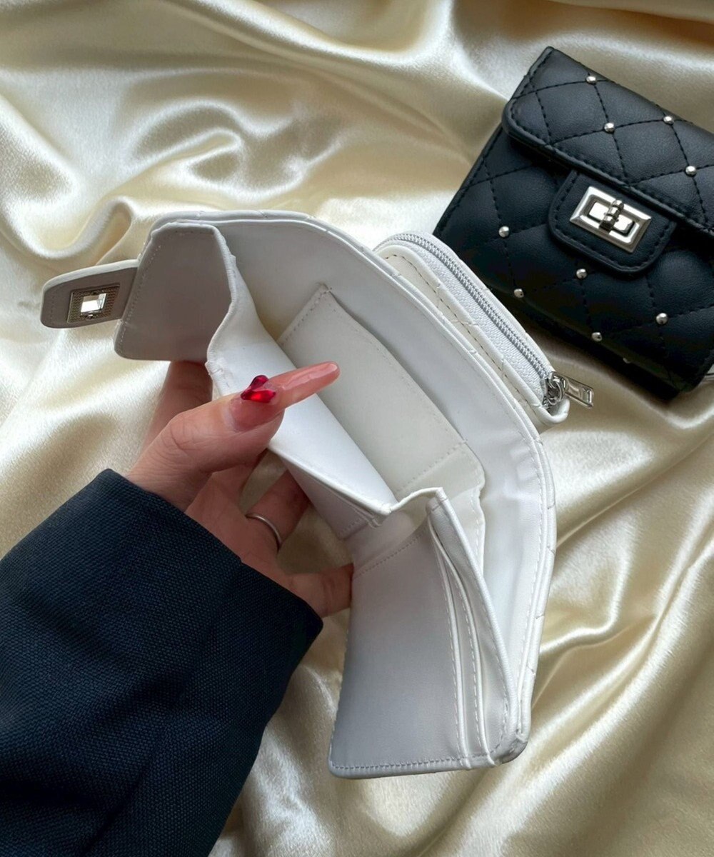 WEGO スタッズキルティングフラップウォレット 