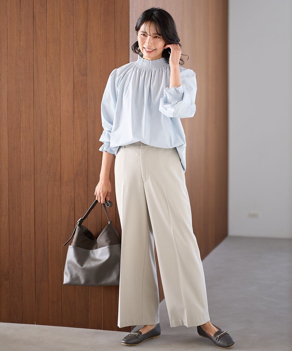 ANY フリルネックブラウス 