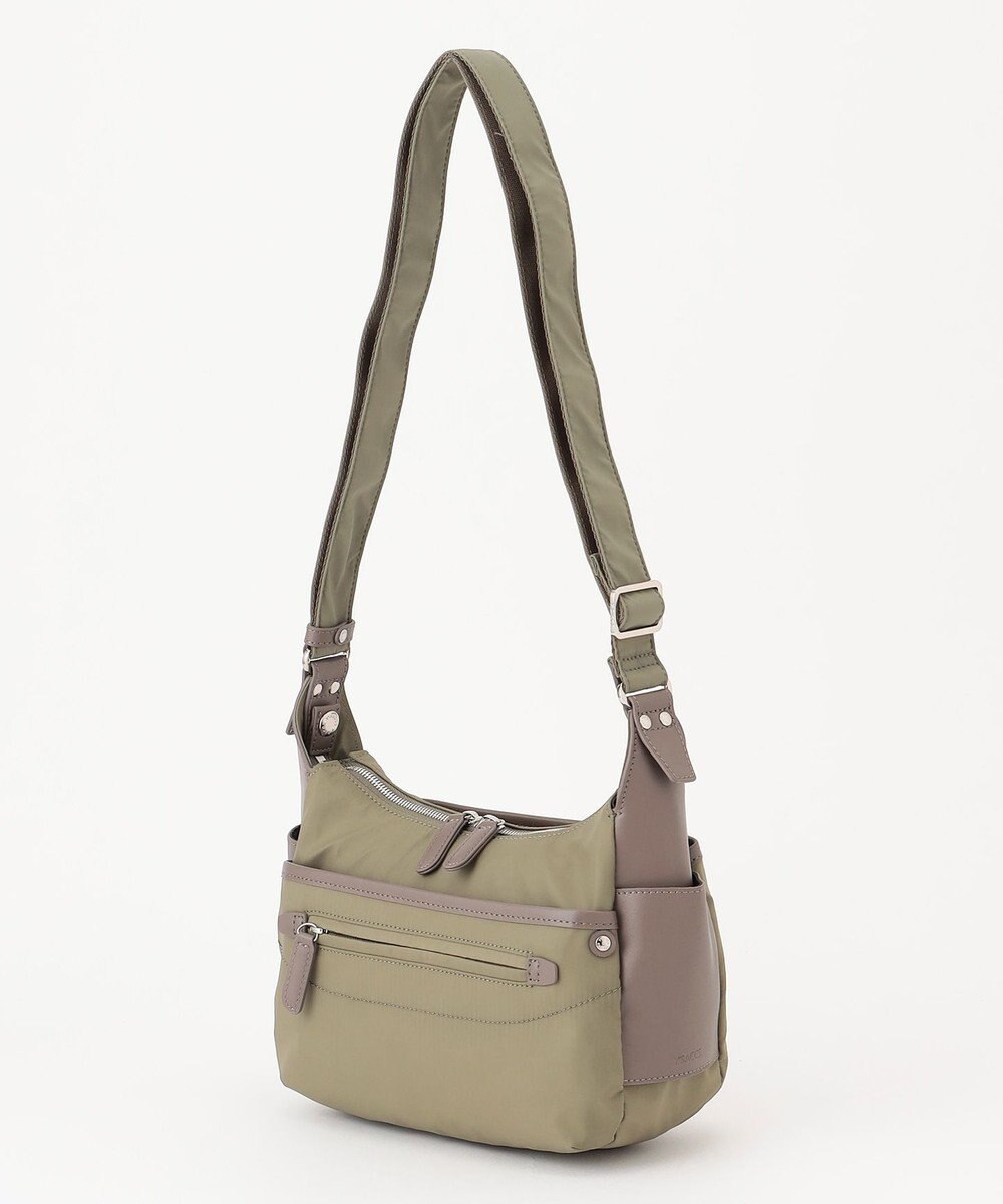 Y'SACCS 【ナイロンタフタ×リサイクルレザー】デイリーポシェット 