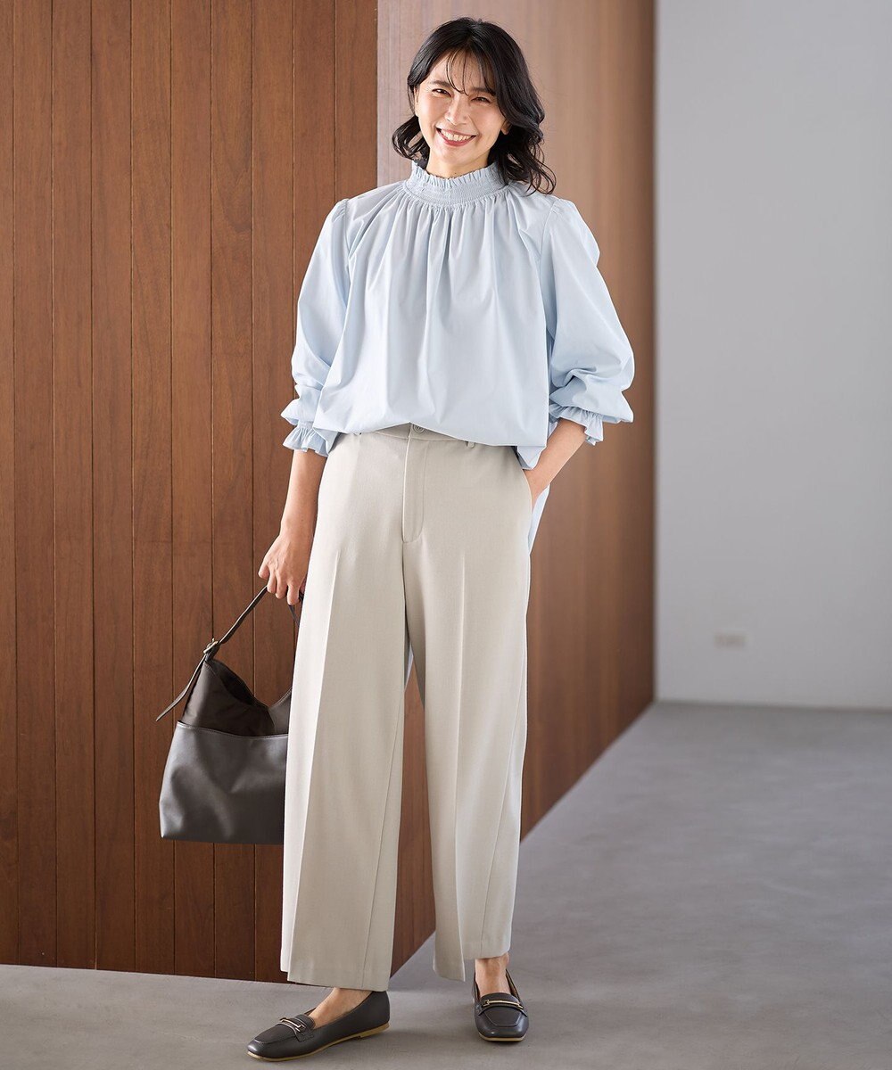 ANY フリルネックブラウス 