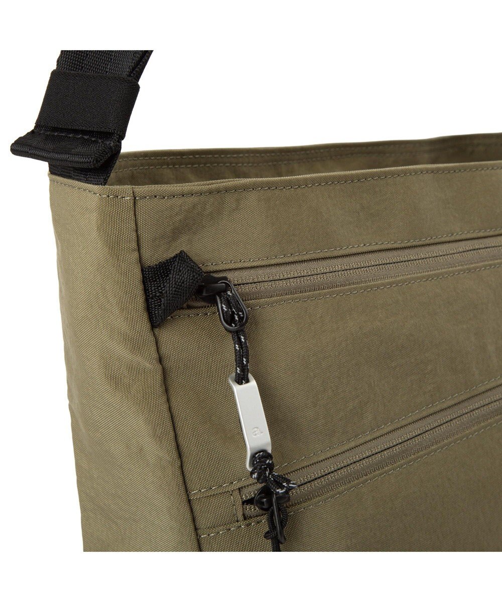 ACE BAGS & LUGGAGE ace. ファルテライト ショルダーバッグ A4サイズ 17893 エース 