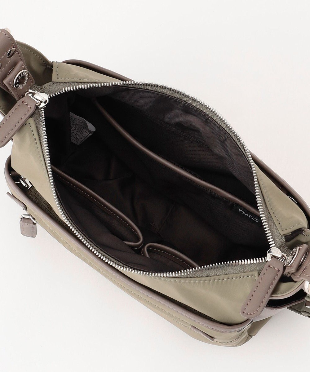 Y'SACCS 【ナイロンタフタ×リサイクルレザー】デイリーポシェット 