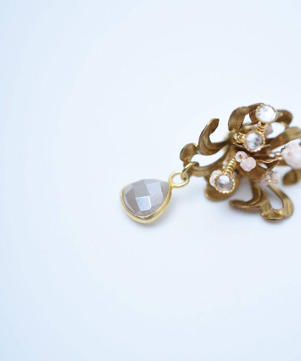 monshiro 【スワロフスキー】ネリネフラワー イヤリング 