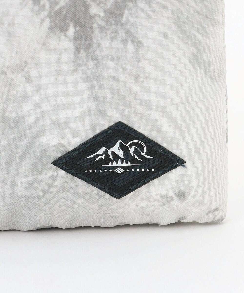 JOSEPH ABBOUD MOUNTAIN 【軽量/ECO撥水】エンボスプリント サコッシュ 