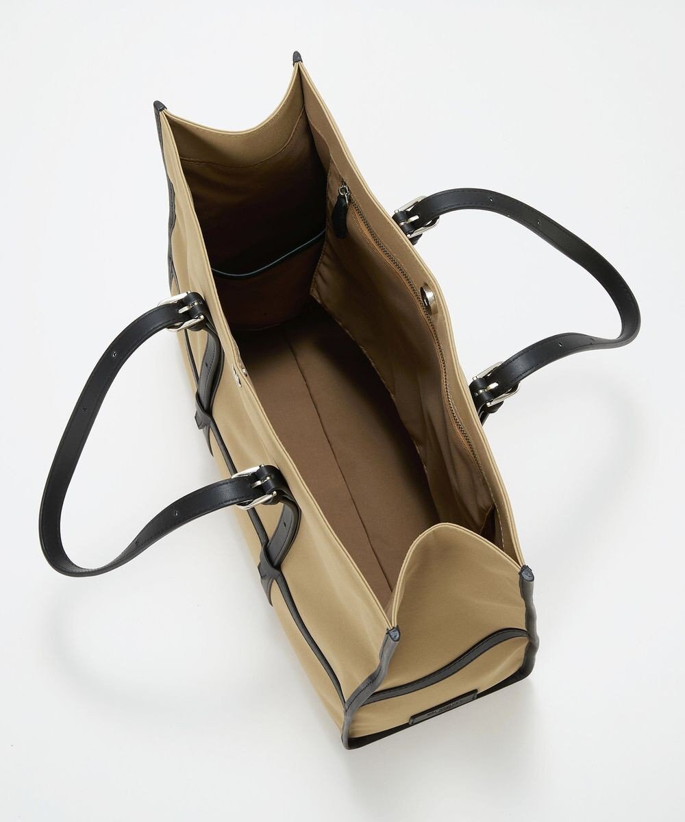 TOPKAPI 【Breath TOPKAPI】FRAME フレーム レザーベルト スクエア トートバッグ　A4 / 軽量 