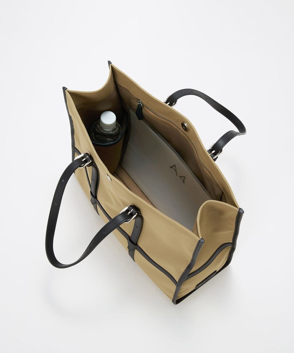 TOPKAPI 【Breath TOPKAPI】FRAME フレーム レザーベルト スクエア トートバッグ　A4 / 軽量 