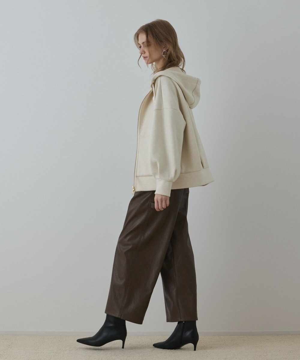 GRACE CONTINENTAL カーブフェイクレザーパンツ 