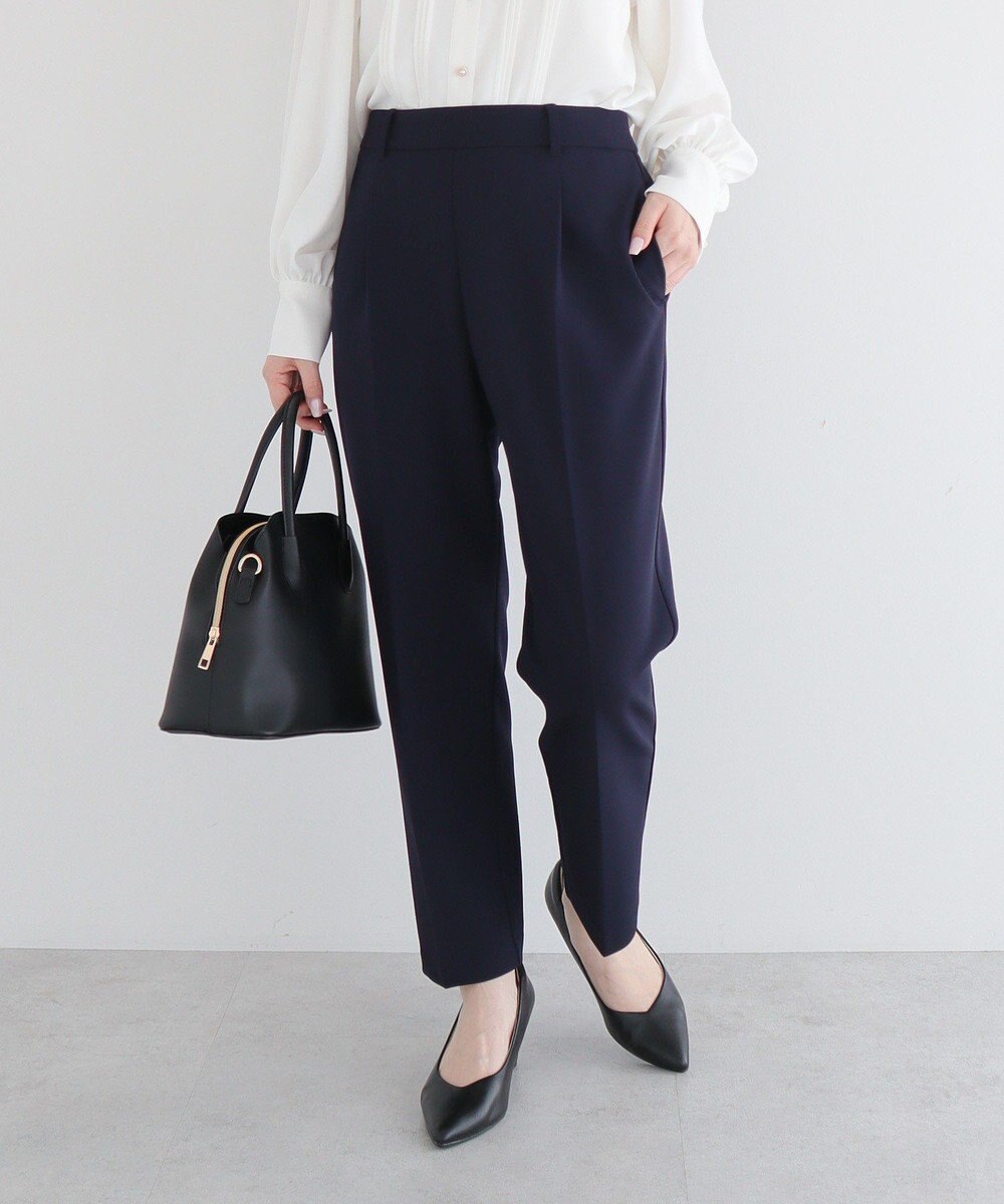 Green Parks きれいシルエットパンツ（テーパード） 