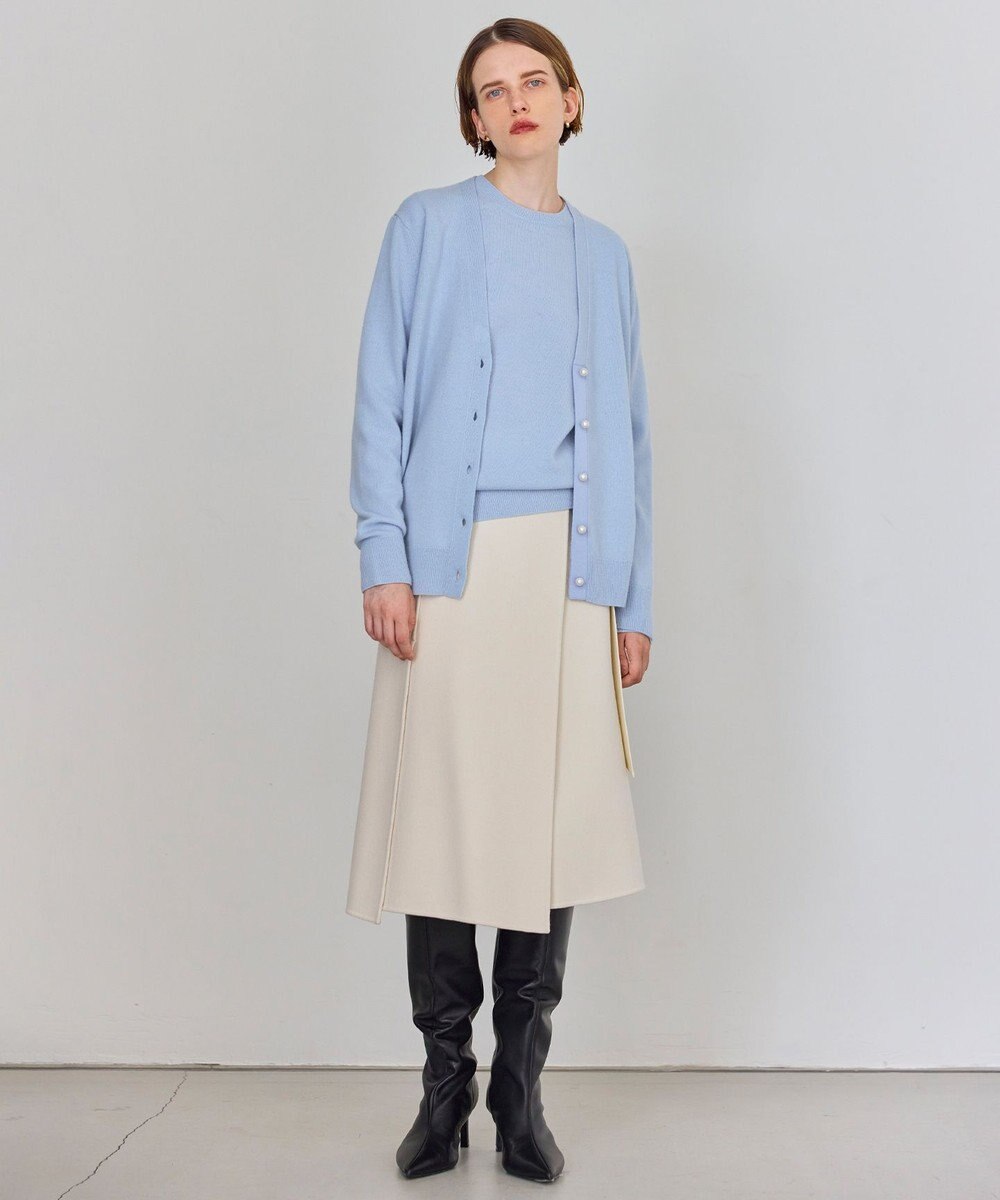 BEIGE， 【WEB限定・洗える】ALSACE / パール釦クルーネックウールニット 