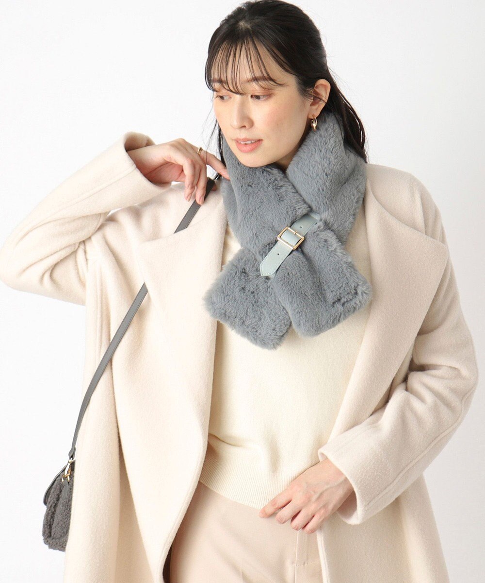 MOONBAT 【大人百花1月号掲載】FURLA フェイクファーマフラー ベルト差し込み ファーティペット ロゴプレート付 