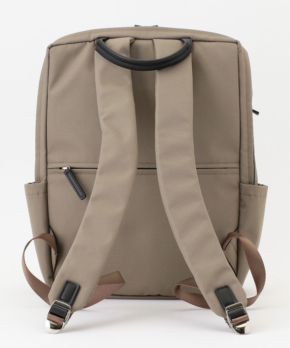 Y'SACCS ベルトスクエアリュックサック 