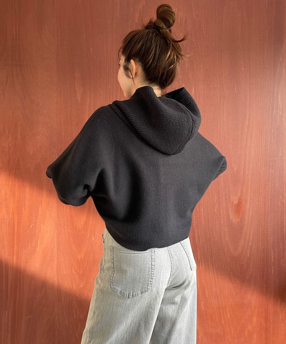 UNFILO ふわふわニット クロップドハイネック 