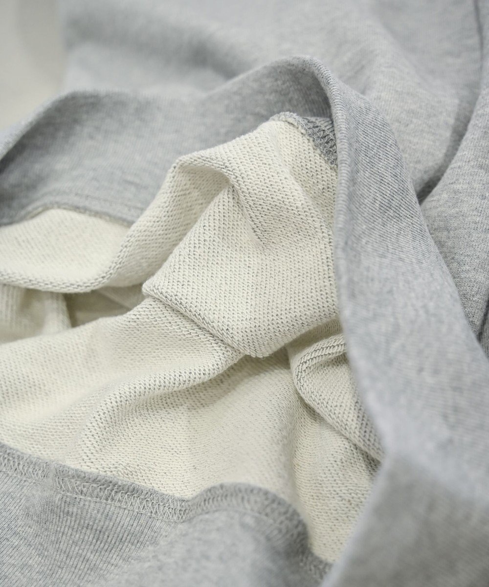 muuc 〈コットン100% 12.7オンス生地＆裏面パイル〉花刺繍のスウェット 