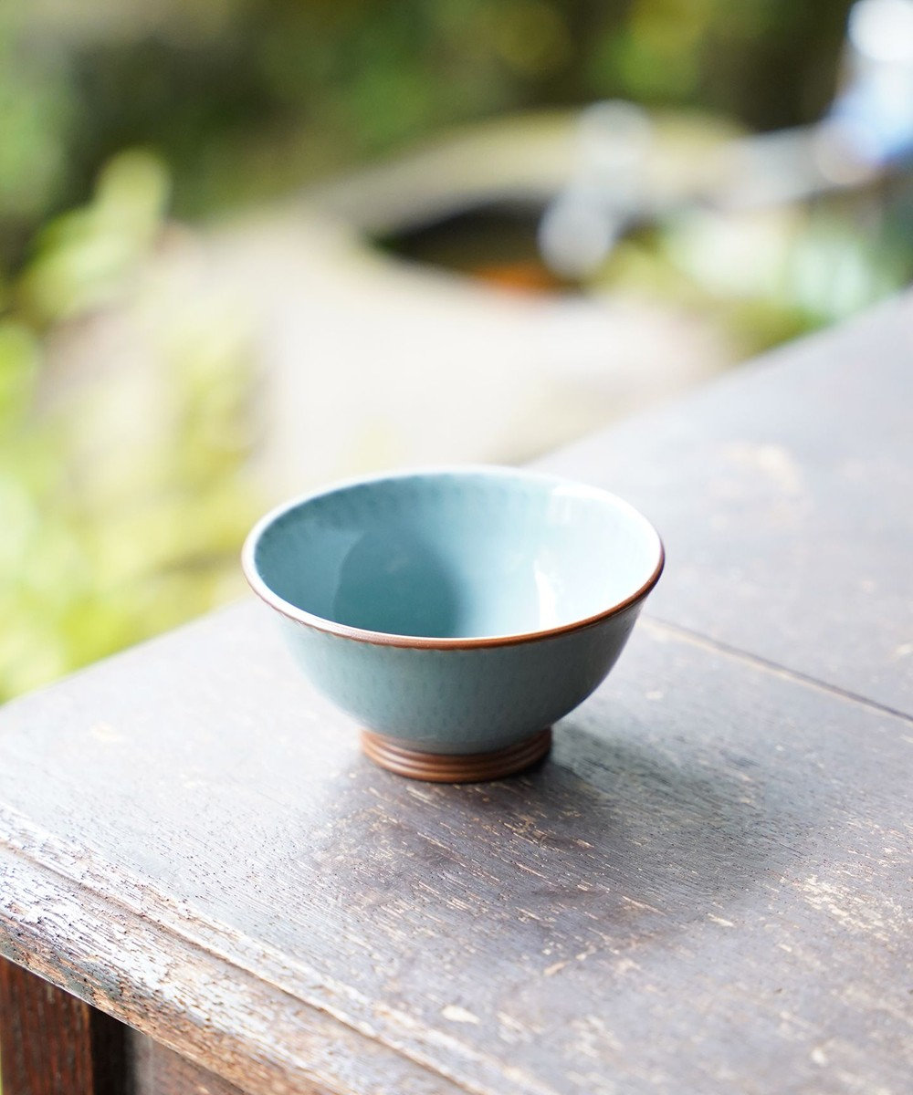 蘇嶐窯 青磁飛鉋 茶碗 （小） ブルー