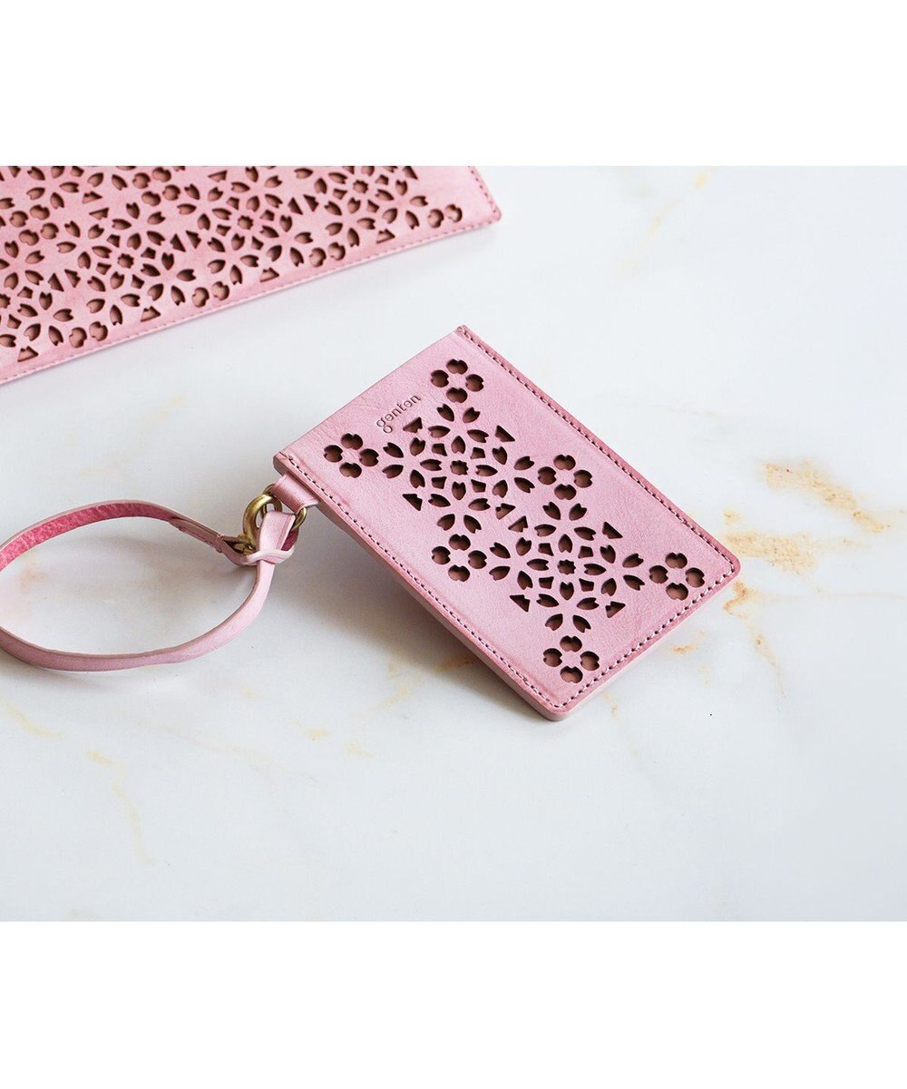 genten 【新色】フラッターカットワーク パスケース 