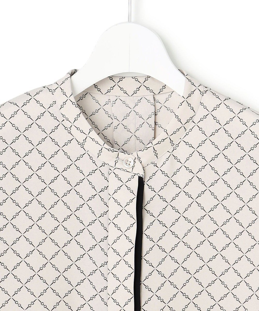 ICB L 【先行予約・WEB限定カラーあり】BackSatinAmunzen 5分袖バンドカラーブラウス 